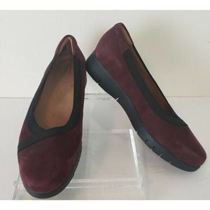 Clark's Artisan Womens Size 6.5W Burgundy Suede Leather Comfort Wedge Loafers